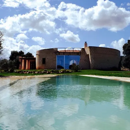 Trullo Contemporaneo * Serranova